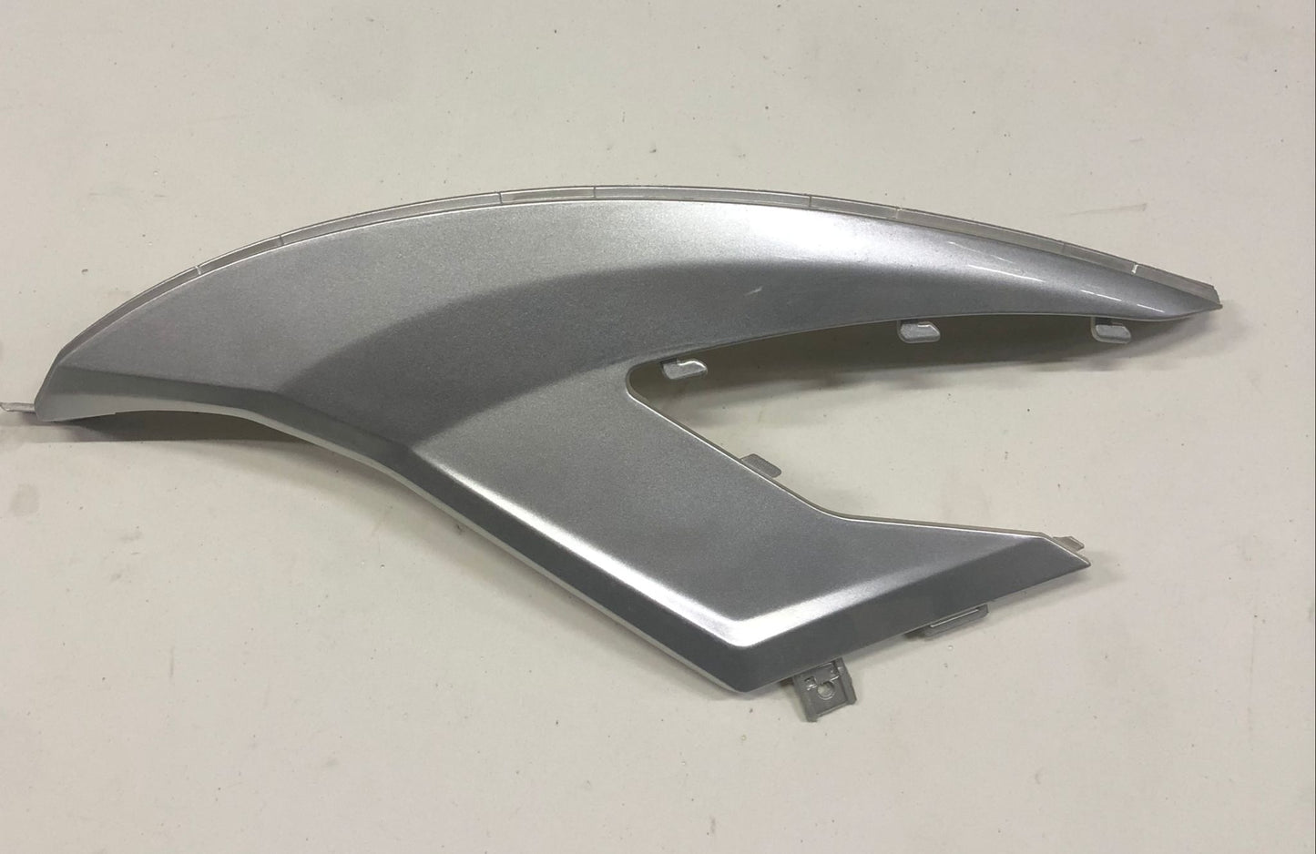 VSX DEKORATİF SAĞ GRENAJ-GÜMÜŞ (GRİ)