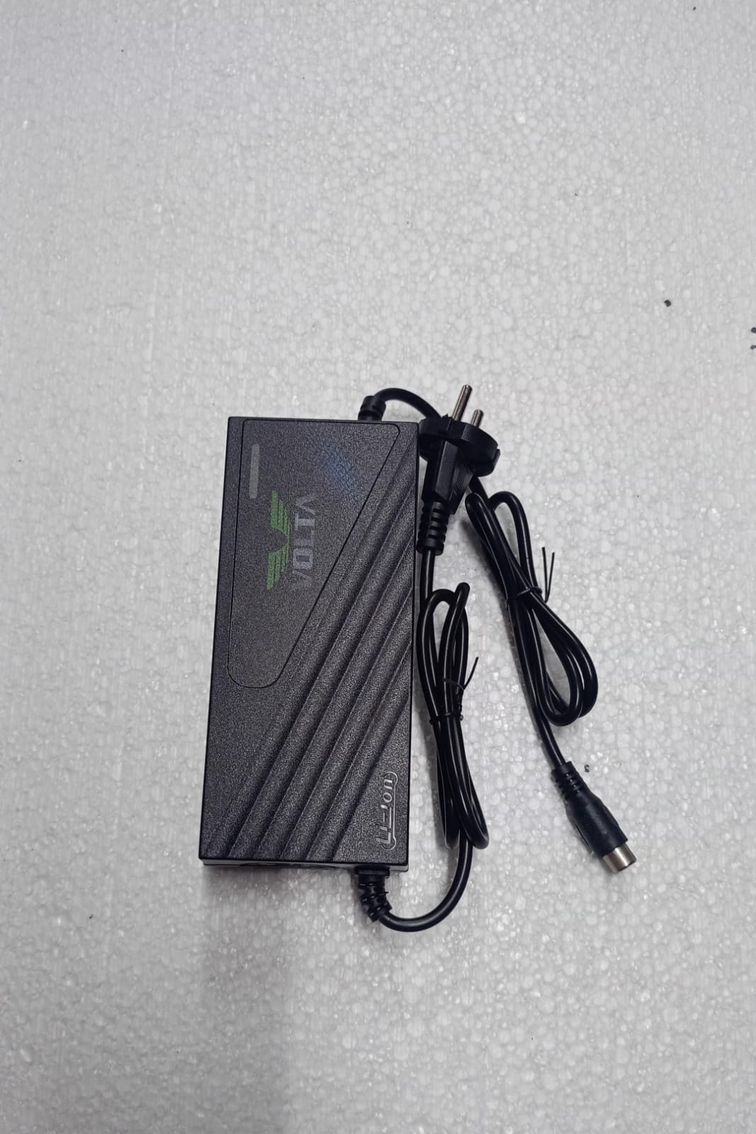 VB7 ŞARJ ALETİ (18 V 18,5 A)