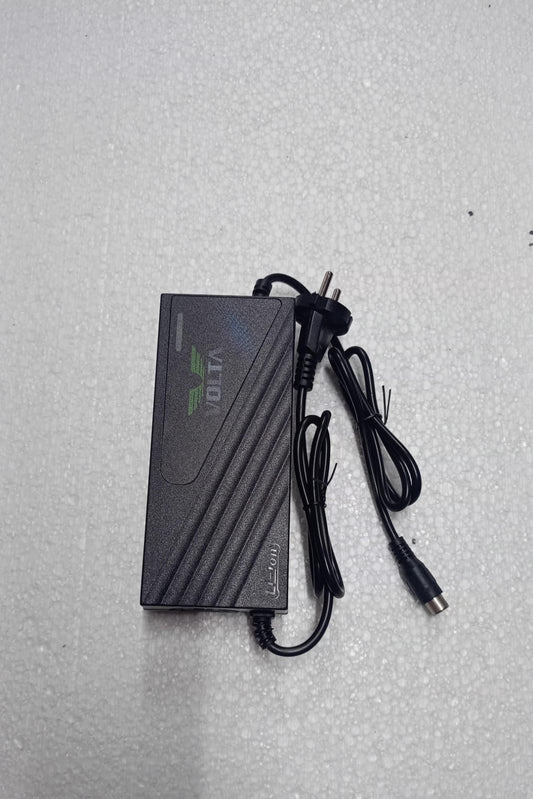 VB7 ŞARJ ALETİ (18 V 18,5 A)