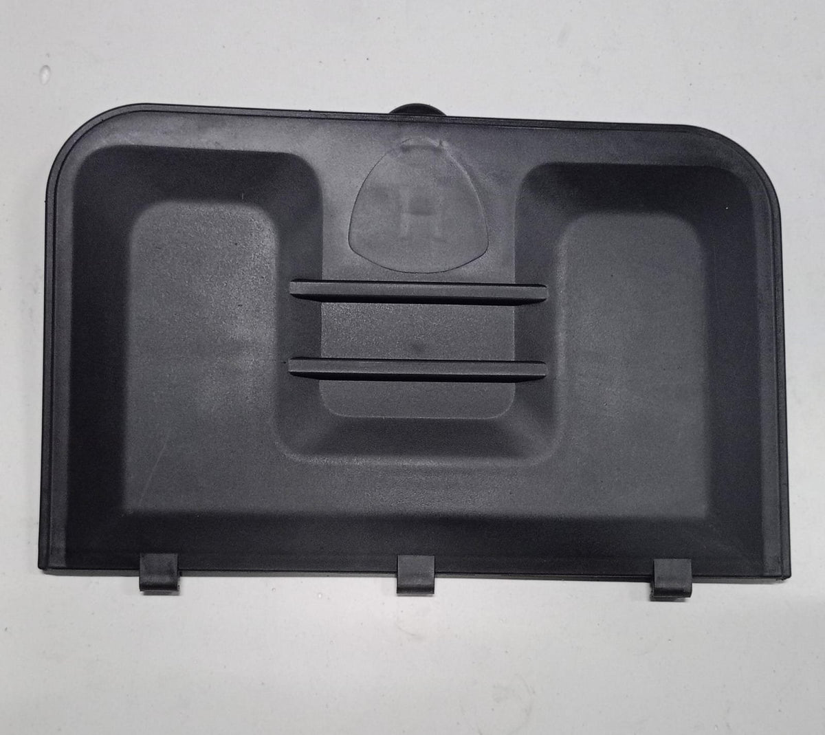 APM2 ARKA SEPET ÜST PLASTİK