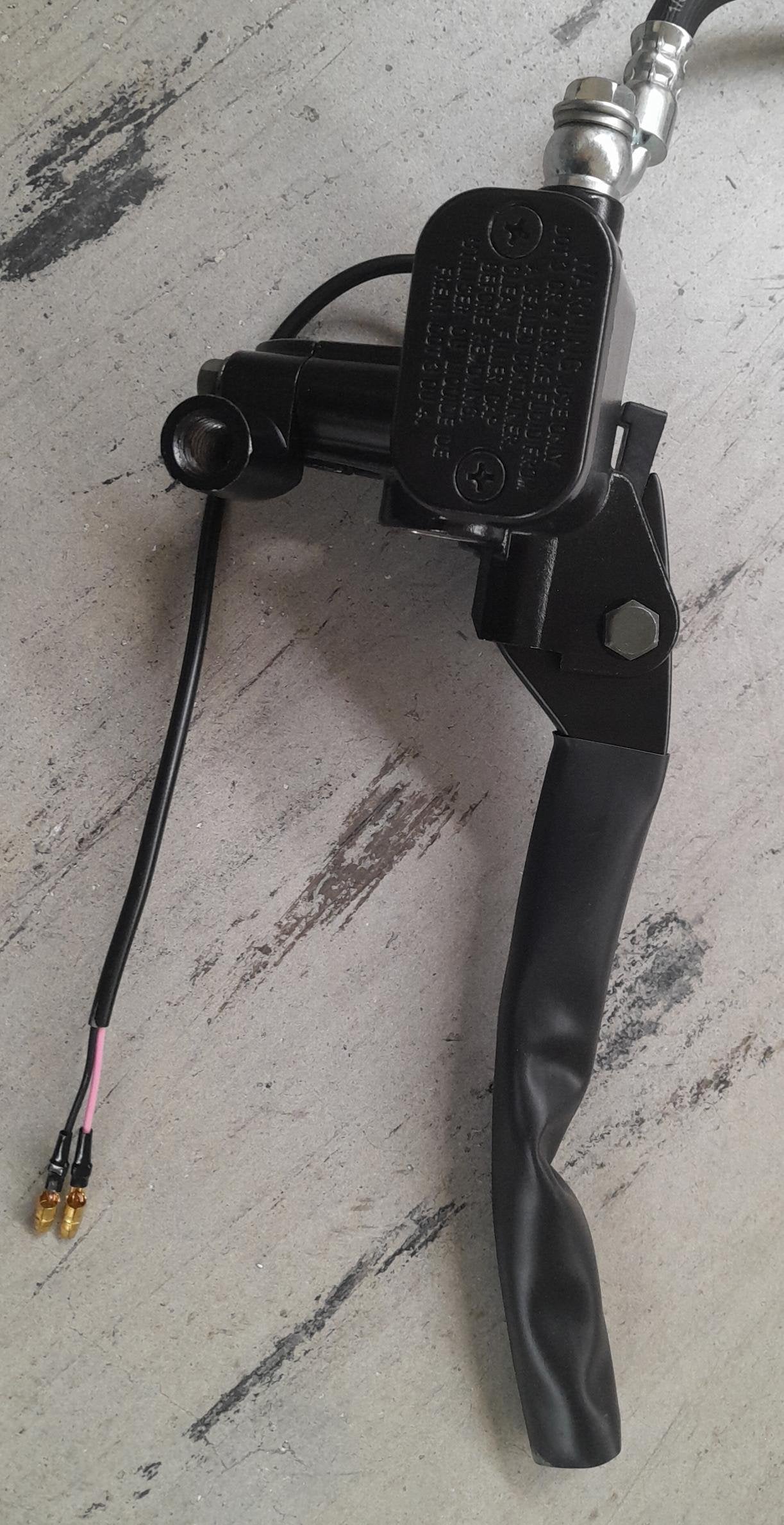RSX6 ÖN DİSK FREN ÜST MERKEZ