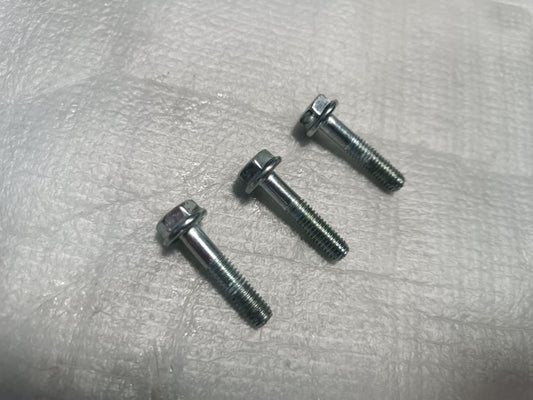 RT3 Külbütör kapağı cıvatası (RT3 125CC)